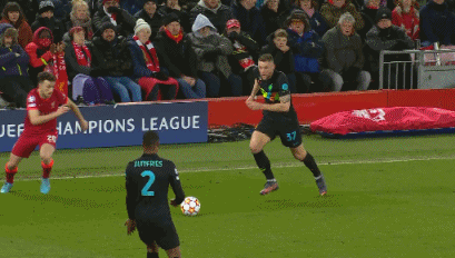 山东男篮上半场强势领先