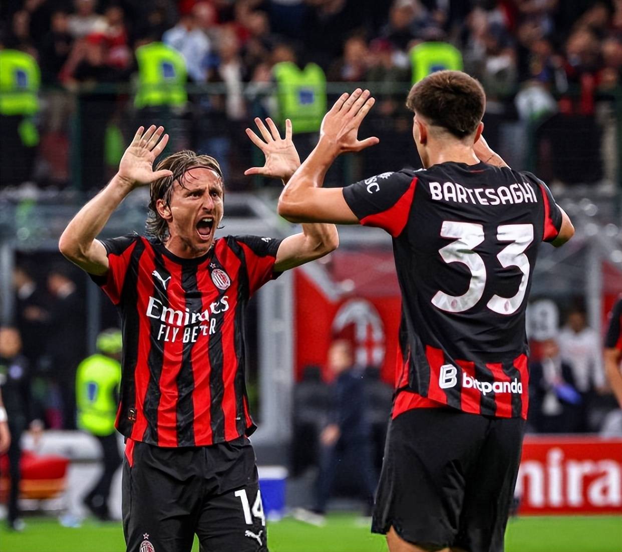 篮球火箭球员连续三场抢断上双