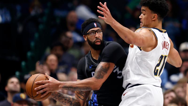 足球西甲豪门签下才华中场，合约长达七年